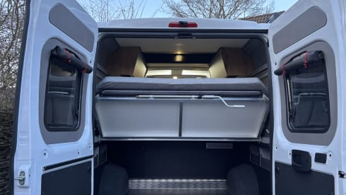 🚀 – adventurous campervan with large garage - 2024 - 4p