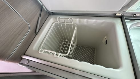 le cantalou  – Vermietung VW T5 Kalifornien Familie