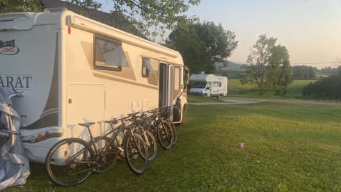 De Louis β McLouis Carat 873 140 Pk - with lifting bed