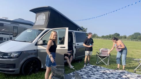 Ivy – Pet friendly VW campervan - MK13 Milton Keynes