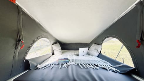 Bennie – Bennie: Fiat Campervan (Automatic) - Pet Friendly - 4 Persons