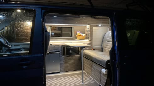 Bluey – The Lil Camper co- 4 Berth VW campervan