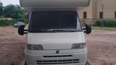 Laura  – Camper with Latvian