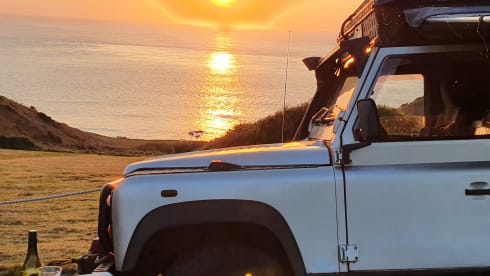 Silver Belle – Land Rover Camper for couples and family's. 4x4 for Wild camping adventure
