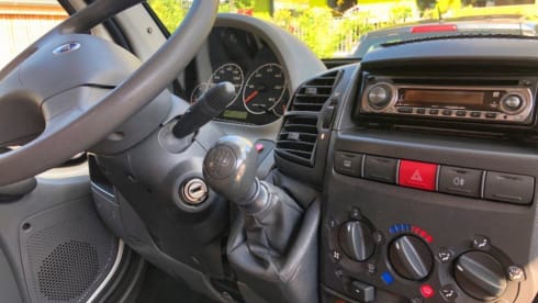 4 person Adriatik 650 semi-integrated from 2006