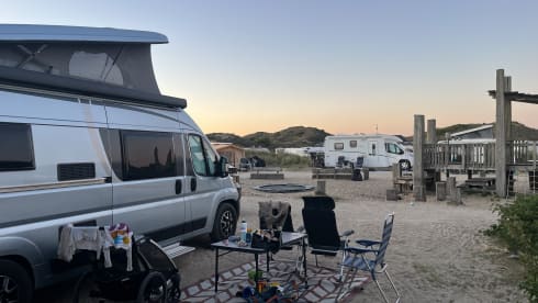 Freddy – Possl  Camperbus met Hefdak 4p
