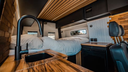 4p Mercedes-Benz bus from 2019