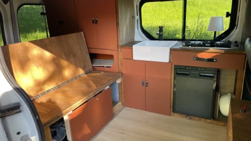 2p Renault campervan from 2003