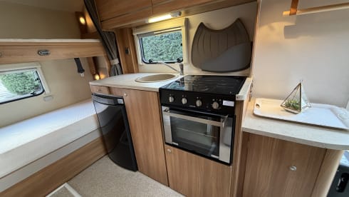 H14 – Rolstoeltoegankelijke camper