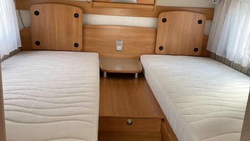 Hymmie – 4 person Hymer integrated from 2007 (air conditioning)