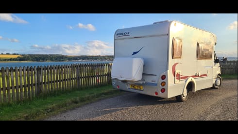 Compact and cosy 2 berth Motorhome 