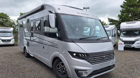 4 berth Adria Sonic Supreme 710 DC  - BRAND NEW 2025 (75 REG)