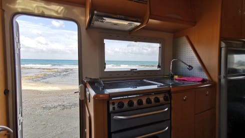 Mizar – Large camper with 2 double beds to travel all over Sardinia