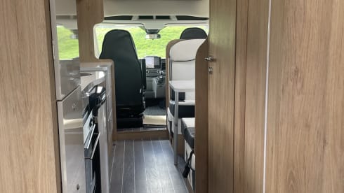 James  – 6 berth Roller Team alcove from 2023