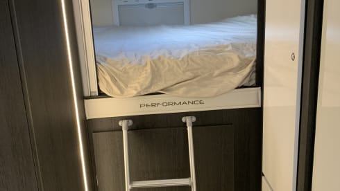 Millie – Spacious beautiful family mobile home 5 people (Driver's license B) 170 HP