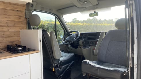 Blinco – Cozy, fully equipped 2p bus camper