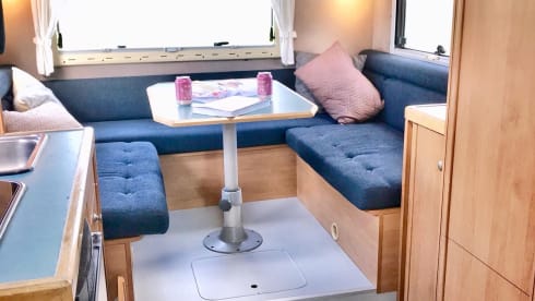 Fresh VW camper around! (4 person alcove)