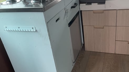 De blauwe bus – Ford Transit Wohnmobil aus dem Jahr 2005