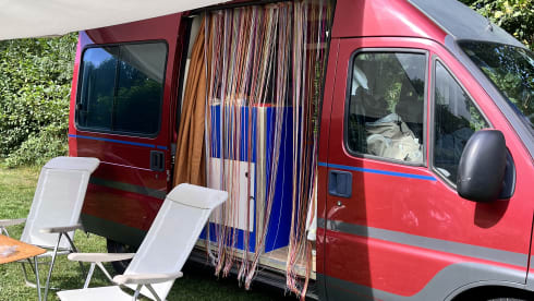 2p Peugeot Boxer bus uit 2001 - Op avontuur met Appie