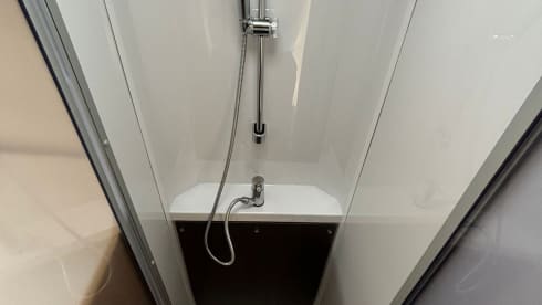 Sunlight T680 Adventure Edition - 4 berth semi-integrated Motorhome (2025)