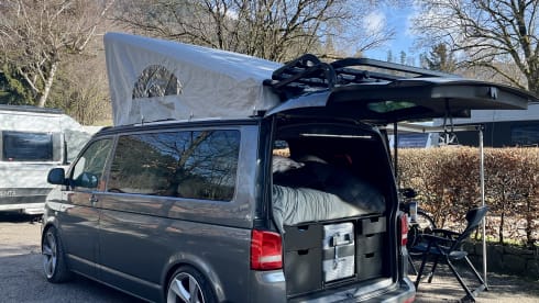 Multivanspecial – 4-seater Volkswagen bus from 2013