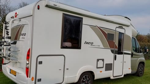 2p Bürstner semi-integrated from 2015