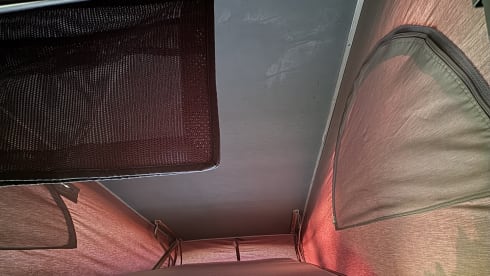 De blauwe reiziger – 4p Volkswagen campervan from 1993