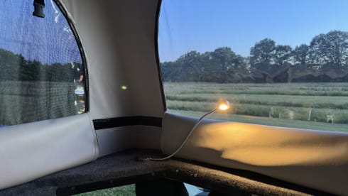 Van Tropez – New Conversion! Automatic VW Transporter w/5 seats