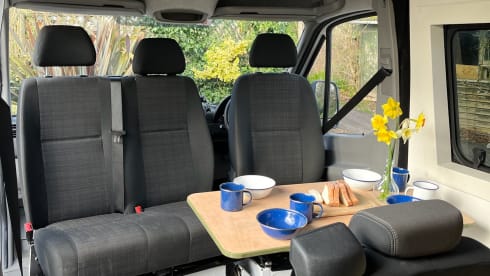 Bolt – 5 berth Mercedes-Benz Sprinter Van 2016
