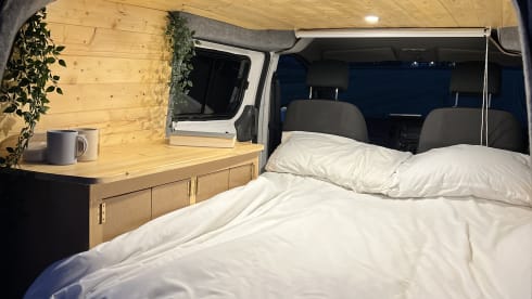 Gogh – Caledonia Camper Co. Van Gogh