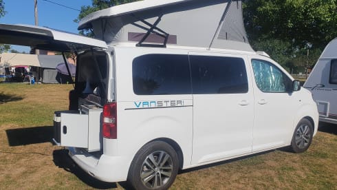 PEUGEOT VANSTER 5 seater POSSL