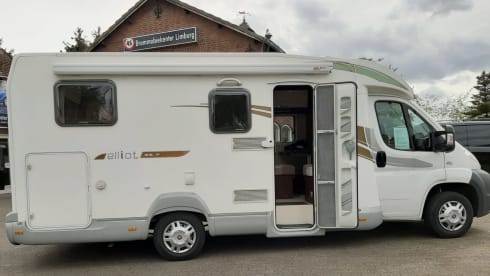 ci elliot 85p – Camper with 2 single beds and air conditioning on the engine and kilometers free