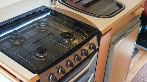 Anglesey Motorhome – Eldis Autoquest 140 4 Berth Motorhome