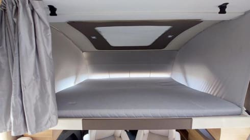 A comfortable, beautiful and light camper ADRIA SONIC PLUS 700 DC EURO 6
