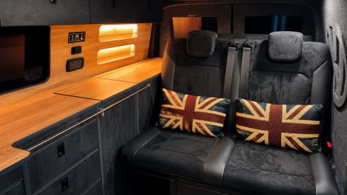 Loretto – 4 berth Volkswagen campervan from 2020