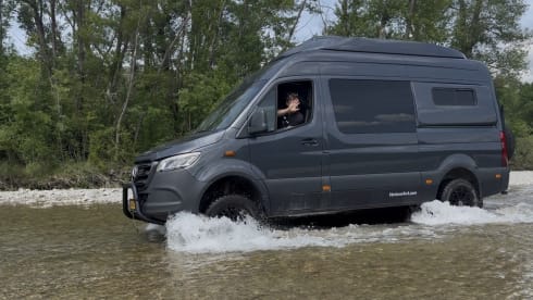 Ventura 4x4 – Autobus Mercedes-Benz a 4 posti del 2021