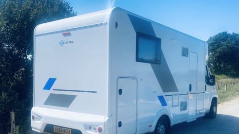 Luxury 4 Berth Motorhome Automatic