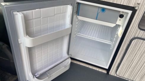 Poppy – Explore in Style - VW Camper for Unforgettable Holidays!