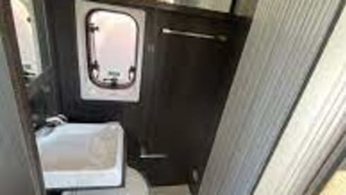 Van Bénimar Bénivan 144 pop-up roof