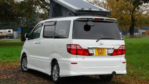 Austin – Toyota Alphard campervan met 2/3/4 slaapplaatsen, vanaf bouwjaar 2017.