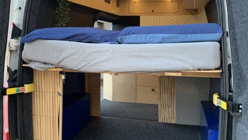 Ellie – 2 berth Ford campervan, MWB and medium height