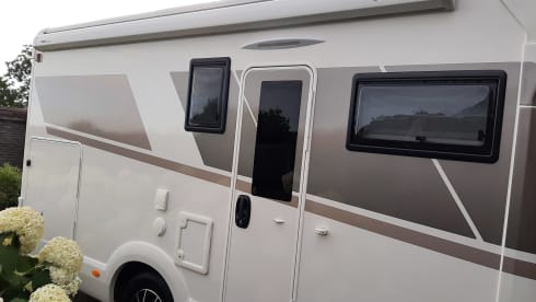 Luxurious new mobile home for rent - 4 sleeping places - Driving license B