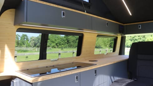 Vounder – Volkswagen T6.1 Auto Campervan