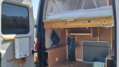Riebedebie and we're gone! Super cozy converted Opel Movano 2p