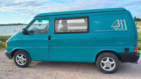 Kermit – Original Volkswagen t4 California 1994 6 persons off-grid