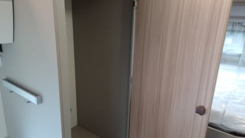 C19 – Knaus Traveler A705 XL Garage for 6 persons