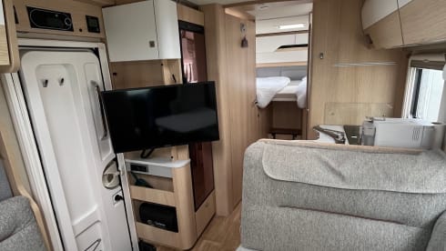 2p Mercedes-Benz semi-integrated from 2020