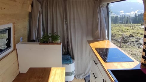 Jumpy – Self-developed and self-sufficient