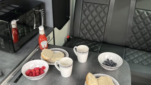 Lily – Lily - T6.1 Adventure Transporter