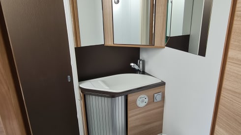 3p Adria Mobil semi-integrated from 2014